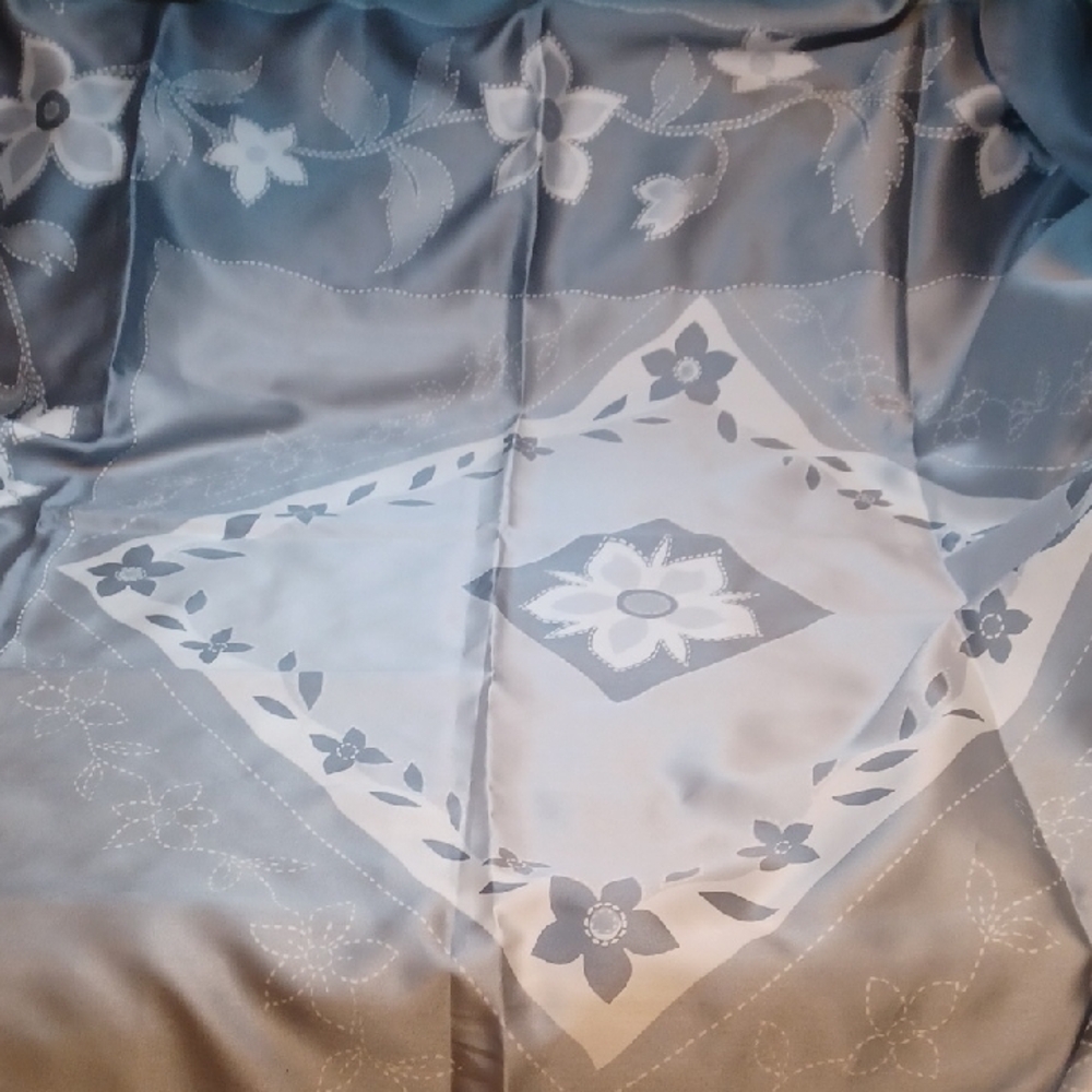 Shades Of Gray PURA SETA Scarf